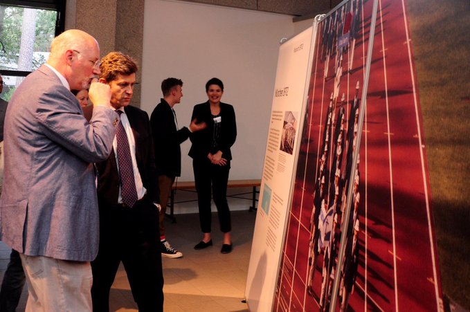 Gesandter Aaron Sagui bei der Ausstellungs-eröffnung "Lebensläufe. Verfolgung und Überleben im Spiegel der Sammlung von Shaul Ladany"